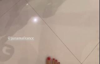 Milla Jasmine feet photo thumbnail