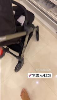 Milla Jasmine feet photo thumbnail