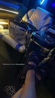 Milla Jasmine feet photo thumbnail