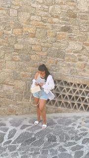 Milla Jasmine feet photo thumbnail