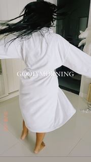 Milla Jasmine feet photo thumbnail