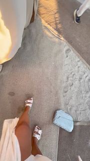 Milla Jasmine feet photo thumbnail