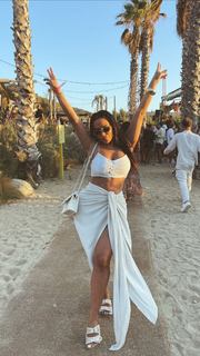 Milla Jasmine feet photo thumbnail