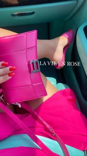 Milla Jasmine feet photo thumbnail