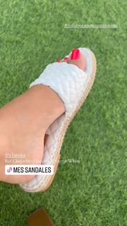 Milla Jasmine feet photo thumbnail