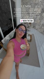 Milla Jasmine feet photo thumbnail