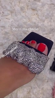 Milla Jasmine feet photo thumbnail