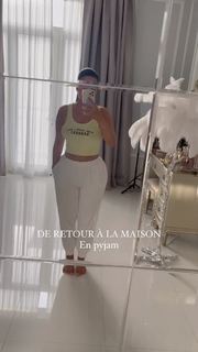 Milla Jasmine feet photo thumbnail
