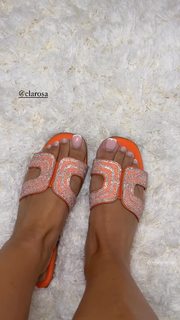Milla Jasmine feet photo thumbnail
