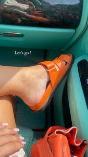 Milla Jasmine feet photo thumbnail