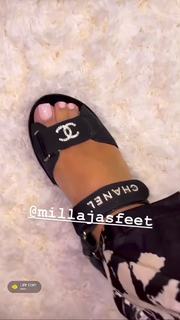 Milla Jasmine feet photo thumbnail