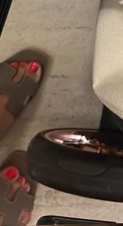 Milla Jasmine feet photo thumbnail