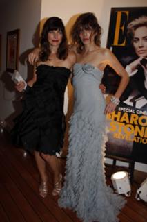 Milla Jovovich feet photo thumbnail