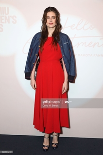 Millie Brady feet photo 3