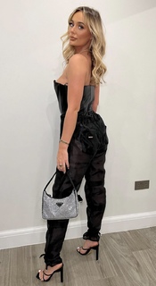 Millie Court feet photo 18
