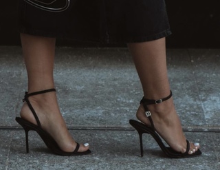 Millie Court feet photo 13