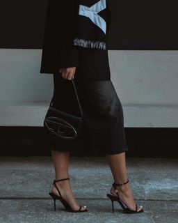 Millie Court feet photo 10
