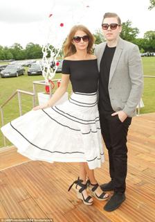 Millie Mackintosh feet photo thumbnail