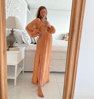 Millie Mackintosh feet photo thumbnail