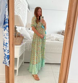 Millie Mackintosh feet photo thumbnail