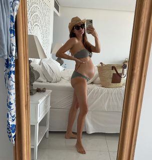 Millie Mackintosh feet photo thumbnail