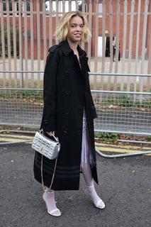 Milly Alcock feet photo thumbnail