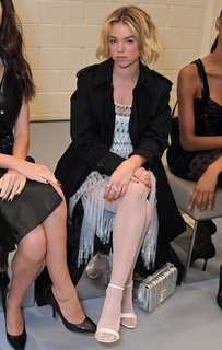 Milly Alcock feet photo thumbnail