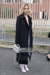 Milly Alcock feet photo thumbnail
