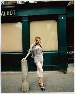 Milly Alcock feet photo thumbnail
