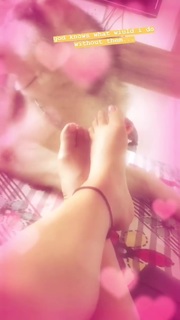 Mimi Chakraborty feet photo 12