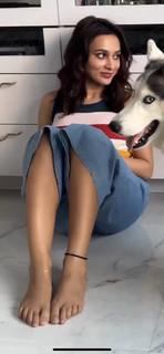 Mimi Chakraborty feet photo 13
