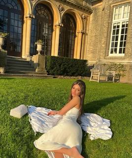 Mimi Keene feet photo thumbnail