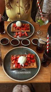 Mimi Keene feet photo thumbnail