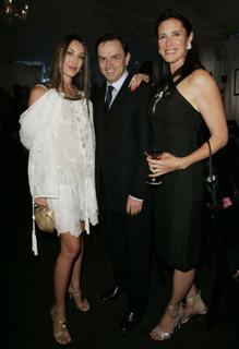 Mimi Rogers feet photo thumbnail