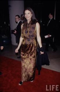 Mimi Rogers feet photo thumbnail
