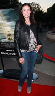 Mimi Rogers feet photo thumbnail