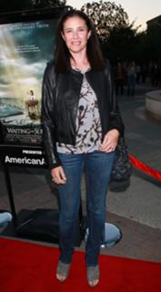 Mimi Rogers feet photo thumbnail