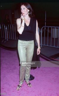 Mimi Rogers feet photo thumbnail