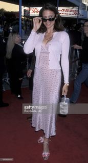 Mimi Rogers feet photo thumbnail