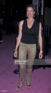 Mimi Rogers feet photo thumbnail