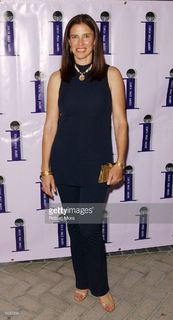 Mimi Rogers feet photo thumbnail