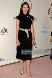 Mimi Rogers feet photo thumbnail