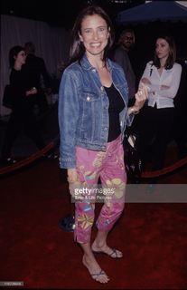 Mimi Rogers feet photo thumbnail