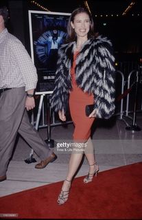 Mimi Rogers feet photo thumbnail