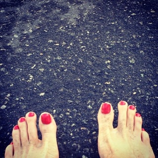 Mimi Rogers feet photo thumbnail