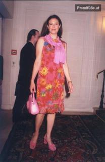 Mimi Rogers feet photo thumbnail