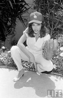 Mimi Rogers feet photo thumbnail