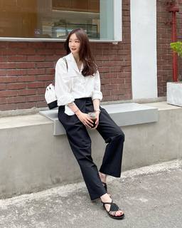 Min-Kyung Kang feet photo 9