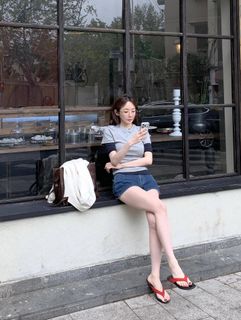 Min-Kyung Kang feet photo 9