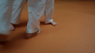 Min-Young Park feet photo thumbnail